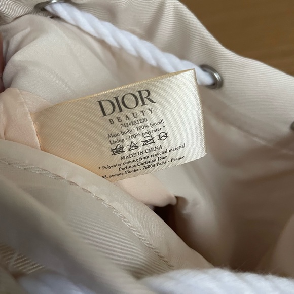 NEW Beige Dior Embroidered Drawstring Pouch with Box - Picture 6 of 8